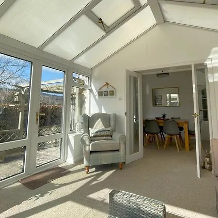 Semesterbostad Fern *